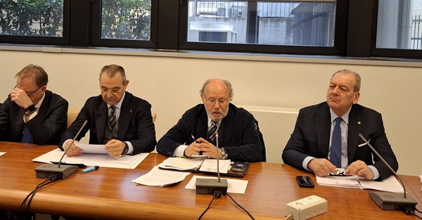 Tagli UE alla pesca, Italia compatta: cooperative e governo preparano documento unico per Agrifish